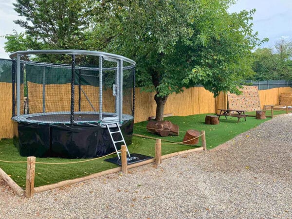 Akrobat_Gallus_Grauer_Schwarzer_Kunde (1) Akrobat Gallus