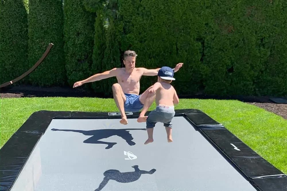 Home 2 13 Akrobat Primus Flat Trampolin