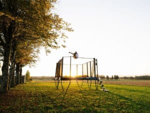 Trampolin auf Beinen