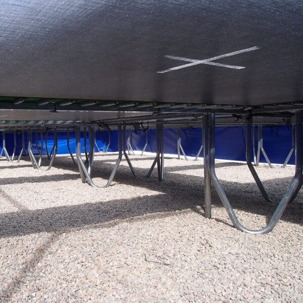 Akrobat_Battery_Trampolinanlage_Beine Akrobat Battery Trampolinanlage