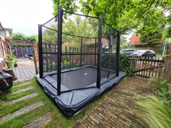 INGROUND Bodentrampolin Installationsservice